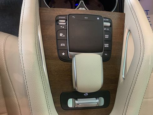 Used 2021 Mercedes-Benz GLS 450 4MATIC image 29