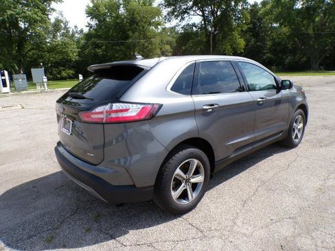 Used 2024 Ford Edge SEL w/ Convenience Package AWD/4WD image 3