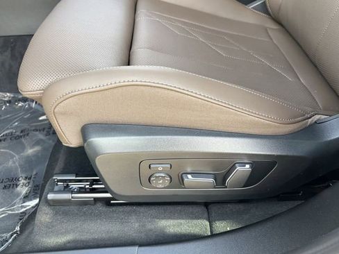 New 2026 BMW X3 xDrive30 w/ M Sport Package AWD/4WD image 21