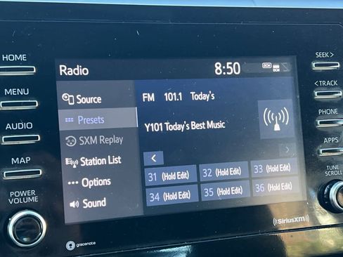 Used 2023 Toyota Camry SE image 20