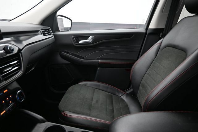 Used 2022 Ford Escape SEL w/ SEL Stealth AWD Package image 13