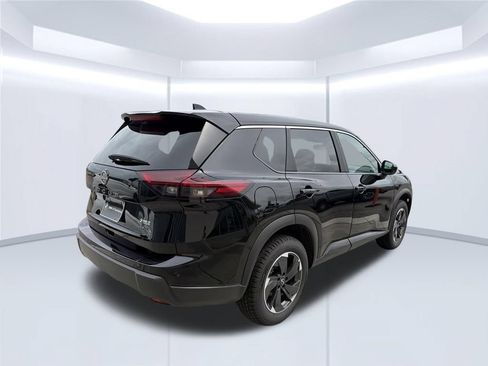 Used 2025 Nissan Rogue SV AWD/4WD image 7