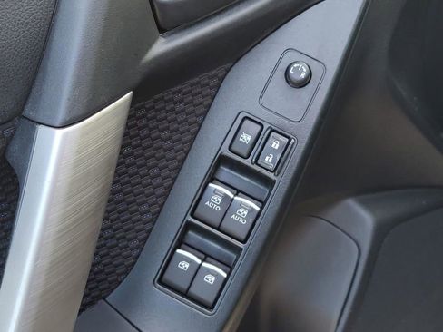 Used 2018 Subaru Forester 2.5i w/ Alloy Wheel Package image 16