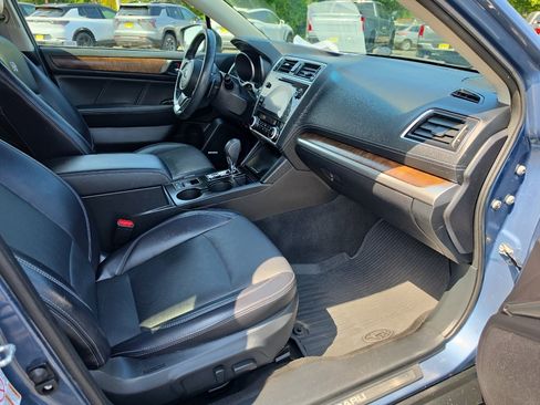 Used 2018 Subaru Outback 2.5i Limited w/ 50th Anniversary Edition AWD/4WD image 18