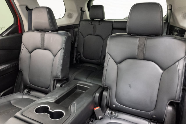 Used 2025 Honda Pilot Touring image 27