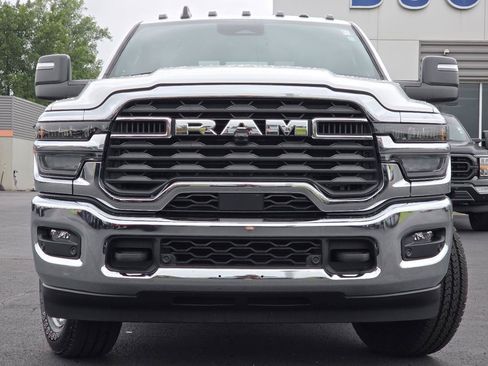 Used 2025 RAM 2500 Tradesman AWD/4WD image 9