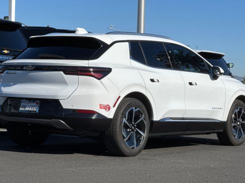 Used 2024 Chevrolet Equinox EV LT image 5