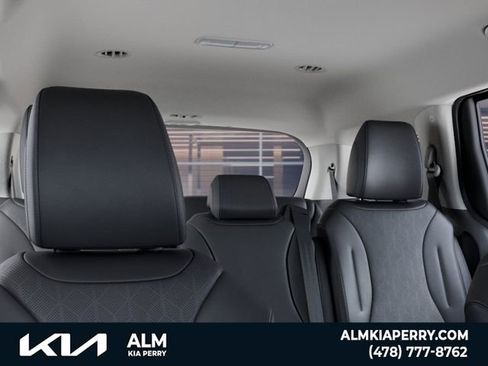 New 2026 Kia Carnival FWD image 27