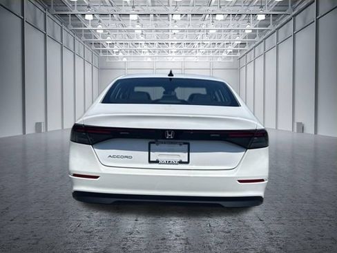 Used 2026 Honda Accord SE image 4