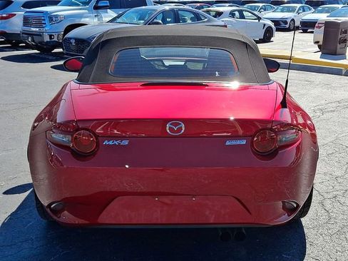 Used 2016 MAZDA MX-5 Miata Sport image 5