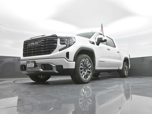 Used 2025 GMC Sierra 1500 Denali Ultimate AWD/4WD image 38