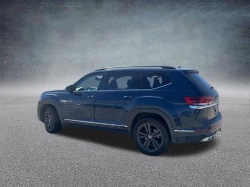 Used 2021 Volkswagen Atlas SE image 3