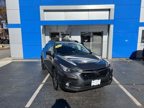 Used 2024 Subaru Crosstrek 2.0i Premium w/ Popular Package #3 image 2