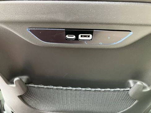 New 2026 Chrysler Pacifica Select FWD image 30