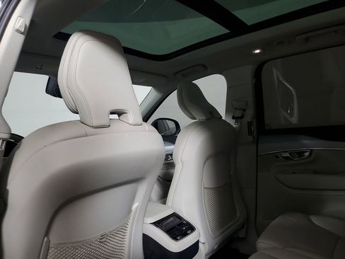 Certified 2023 Volvo XC90 B5 Core w/ Protection Package Premier AWD/4WD image 14