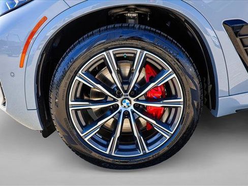 New 2026 BMW X5 xDrive40i w/ M Sport Package AWD/4WD image 9