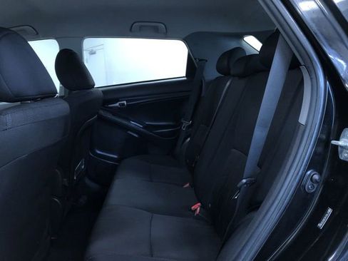 Used 2013 Toyota Matrix S FWD image 19
