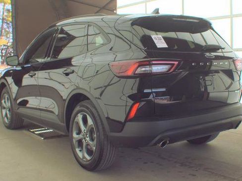 Used 2025 Ford Escape ST-Line image 11