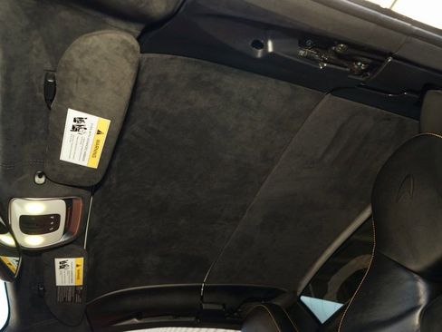 Used 2018 McLaren 570S Spider RWD image 25