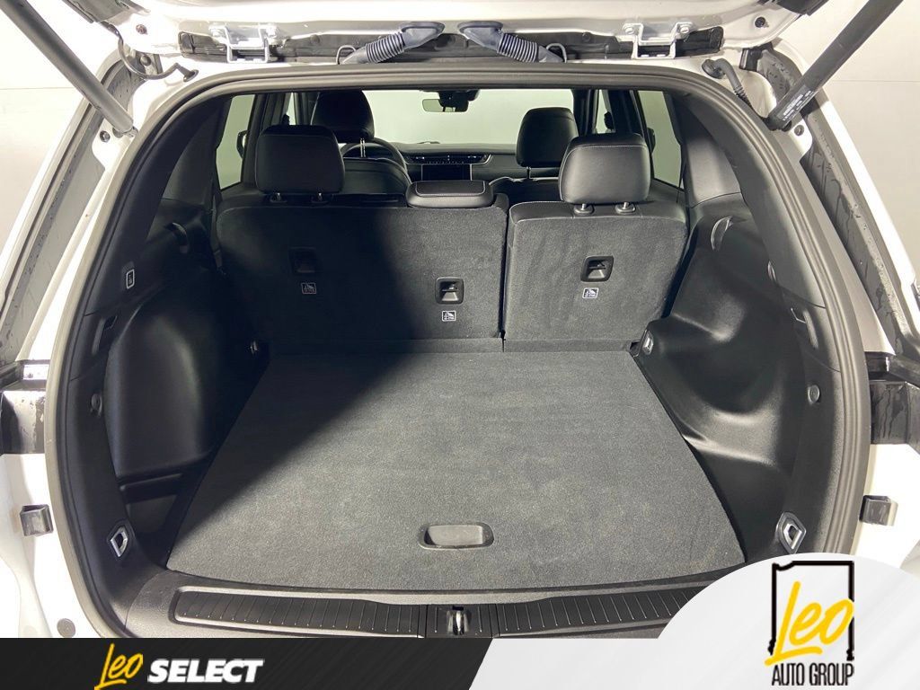 Used 2025 Jeep Grand Cherokee Altitude AWD/4WD image 21