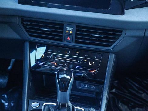 New 2026 Volkswagen Jetta SE image 21