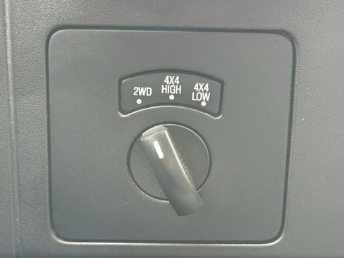 Used 2005 Ford F350 XLT image 26