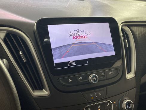 Used 2024 Chevrolet Malibu LT image 16