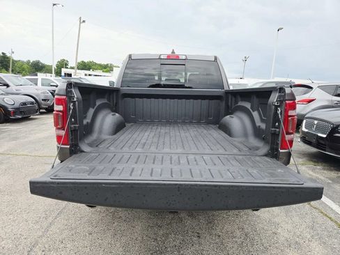 Used 2023 RAM 1500 Laramie AWD/4WD image 14