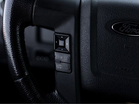 Used 2013 Ford F150 XLT w/ XLT Chrome Pkg image 17