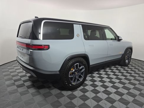 Used 2022 Rivian R1S Launch Edition AWD/4WD image 5