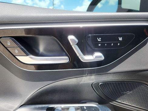 New 2025 Mercedes-Benz C 300 Sedan image 17