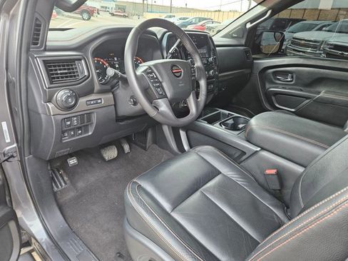 Used 2022 Nissan Titan PRO-4X w/ Pro-4x Convenience Package image 14