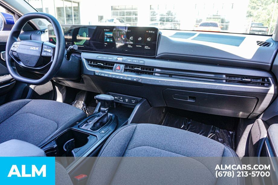 Used 2025 Kia K4 FWD image 23