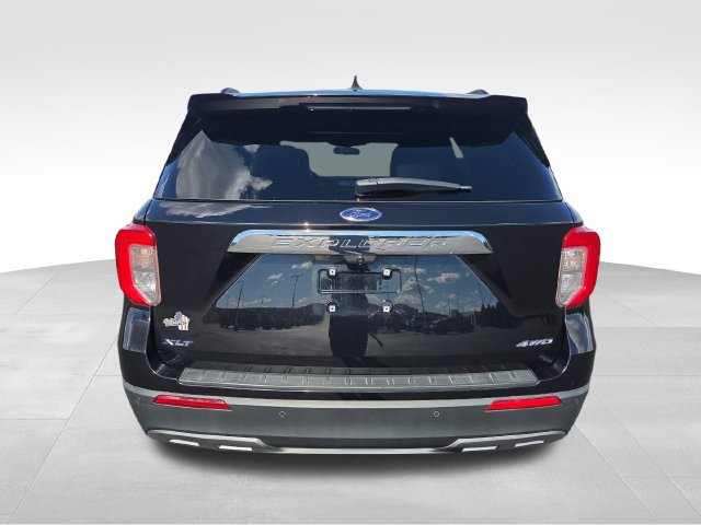 Used 2021 Ford Explorer XLT w/ Equipment Group 202A AWD/4WD image 4