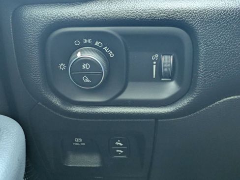 Used 2022 RAM 1500 Lone Star RWD image 23