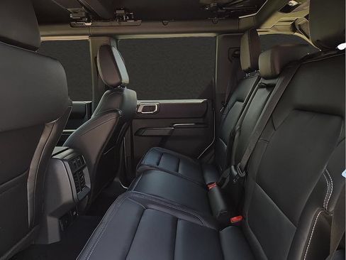 New 2026 Ford Bronco Outer Banks AWD/4WD image 9