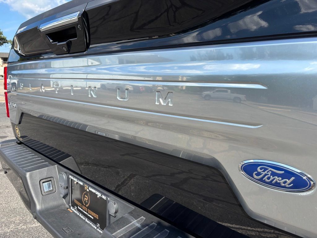 Used 2019 Ford F150 Platinum w/ Equipment Group 701A Luxury AWD/4WD image 14
