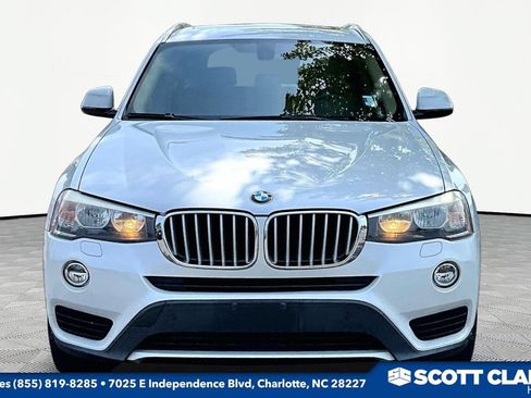 Used 2017 BMW X3 xDrive28i AWD/4WD image 2