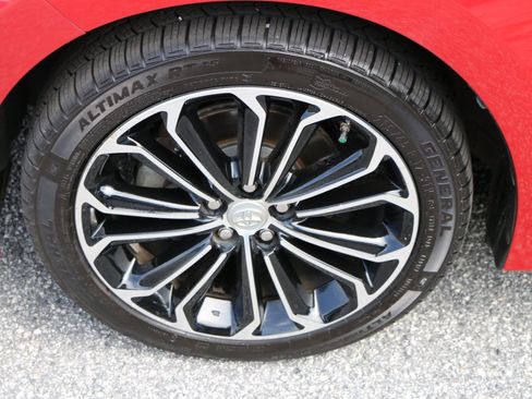 Used 2014 Toyota Corolla S FWD image 14