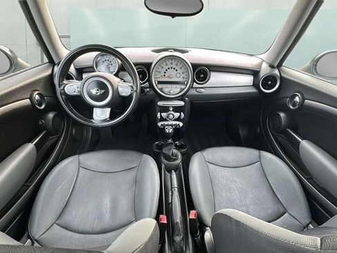 Used 2010 MINI Cooper Hardtop FWD image 17