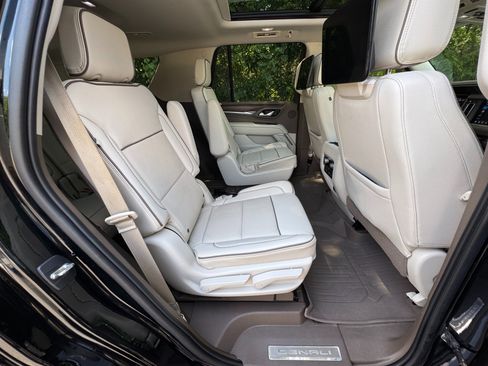 Used 2021 GMC Yukon Denali w/ Denali Ultimate Package AWD/4WD image 68