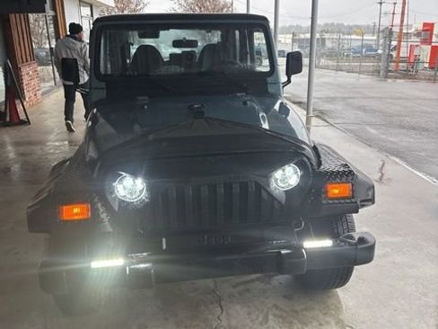 Used 1999 Jeep Wrangler SE image 7