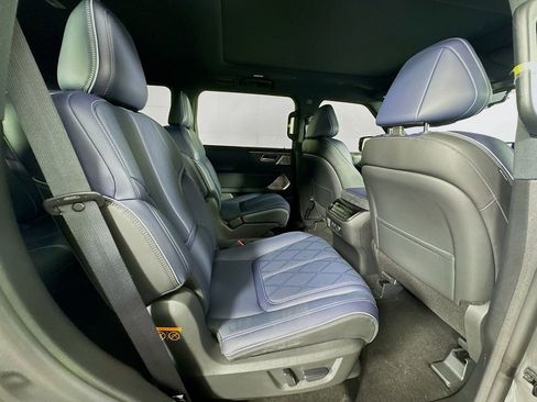 New 2026 INFINITI QX80 4WD w/ Sport Exterior Package image 37