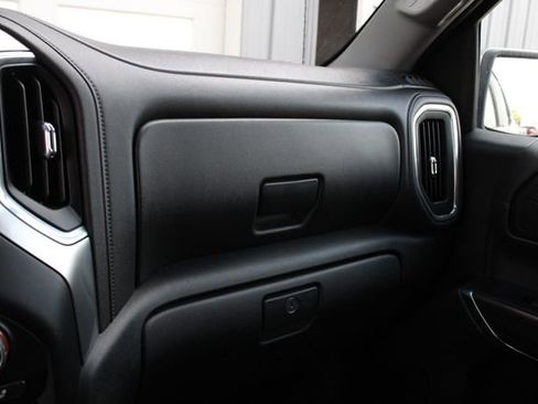 Used 2020 Chevrolet Silverado 1500 LT w/ Fleet Comfort Package AWD/4WD image 16