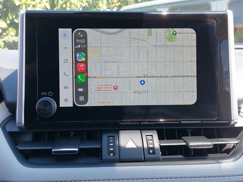 Used 2025 Toyota RAV4 XLE Premium FWD image 22