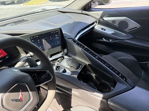 Used 2024 Chevrolet Corvette Stingray Preferred Cpe w/ 2LT RWD image 22