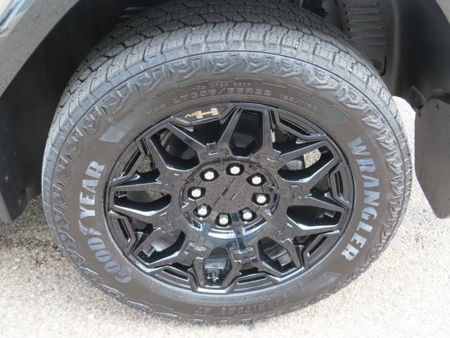 New 2026 GMC Hummer EV 4x4 Crew Cab w/ LPO, Sport Package image 15