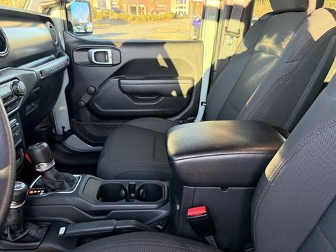 Used 2023 Jeep Wrangler Sport image 26