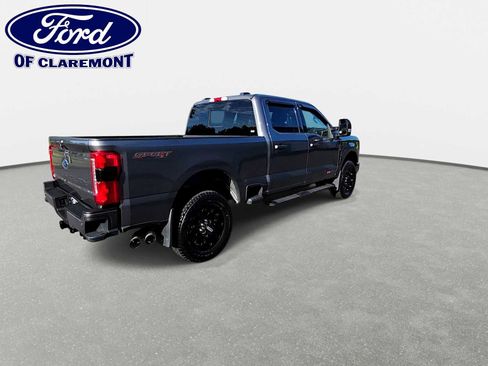 Used 2024 Ford F350 Lariat w/ Lariat Ultimate Package AWD/4WD image 8