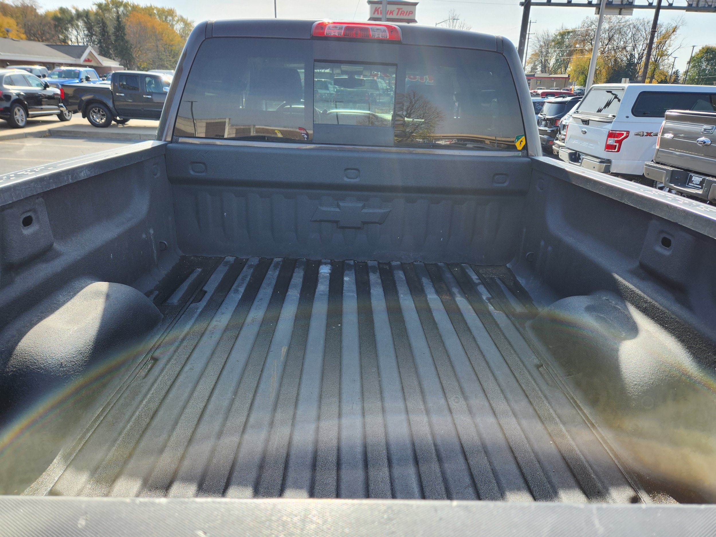 Used 2015 Chevrolet Silverado 1500 LT w/ LT Fleet Plus Package AWD/4WD image 2